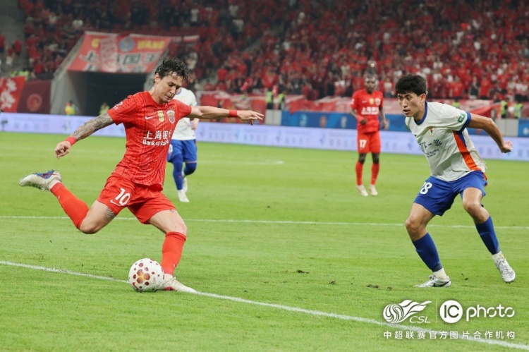 海港三球被吹 主场0-1泰山 海港三球被吹 主场0-1泰山