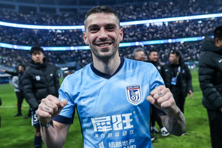 斯坦丘第14分13秒进球创大连英博中超最早制胜球纪录