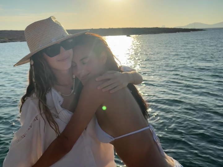 C罗与乔治娜完婚 佩德里白发亮相 C罗与乔治娜完婚 佩德里白发亮相