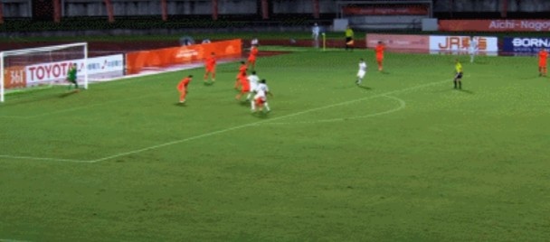 亚运开门红!U23国足2-1逆转朝鲜 37岁吴曦29岁张玉宁均传射建功 亚运开门红!U23国足2-1逆转朝鲜 37岁吴曦29岁张玉宁均传射建功