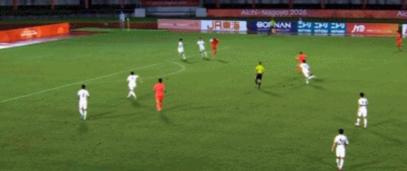 亚运开门红!U23国足2-1逆转朝鲜 37岁吴曦29岁张玉宁均传射建功 亚运开门红!U23国足2-1逆转朝鲜 37岁吴曦29岁张玉宁均传射建功
